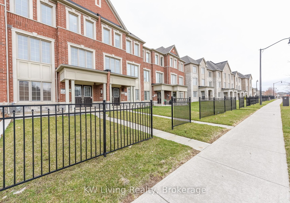 8593-financial-drive-brampton-ontario-w13074320