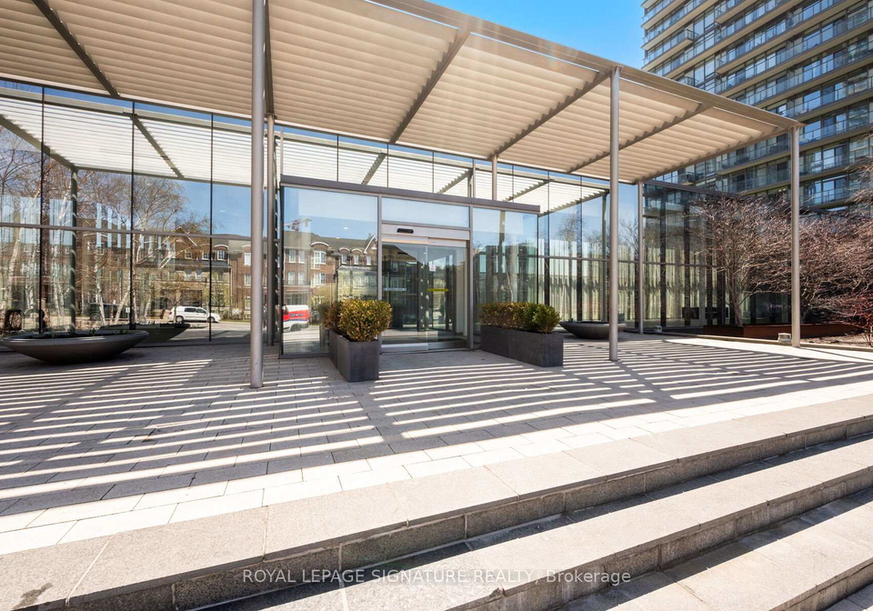 103-the-queensway-avenue-toronto-ontario-w13074340