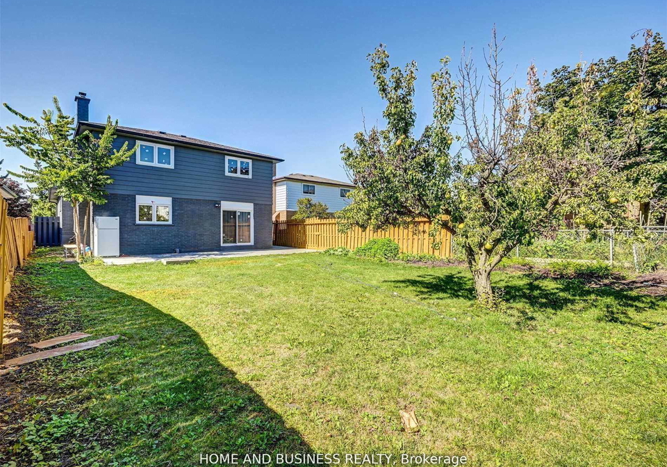 470-louis-drive-mississauga-ontario-w13074382