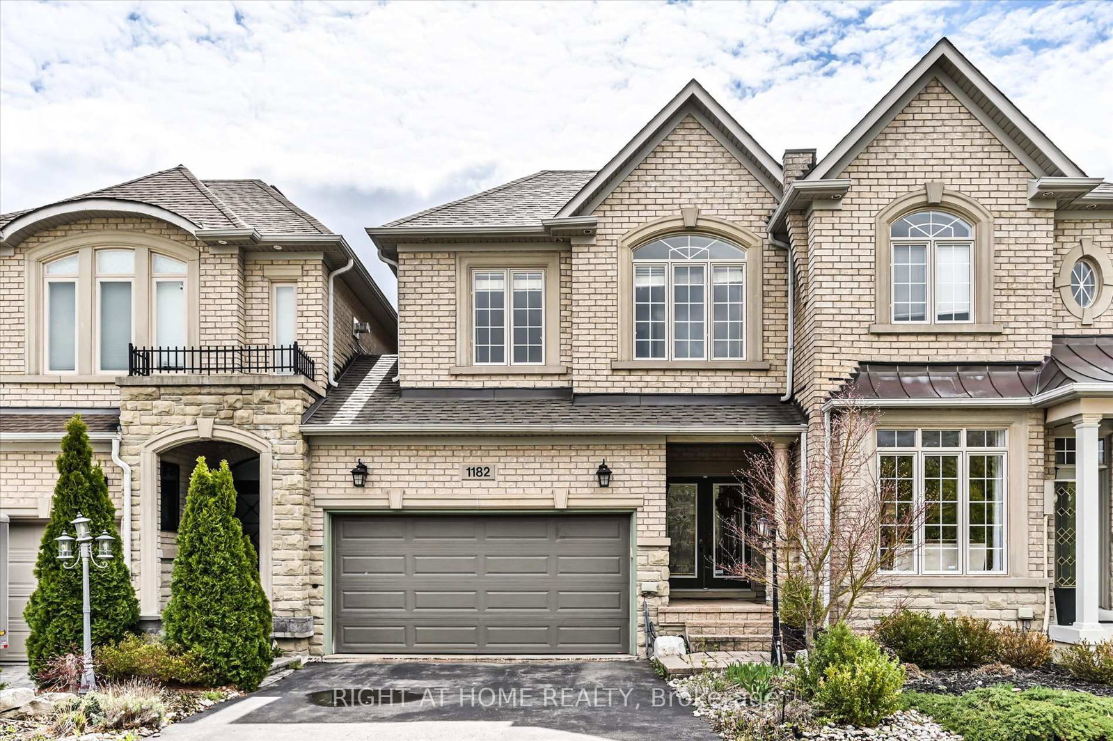 1182-woodington-lane-oakville-ontario-w13074388