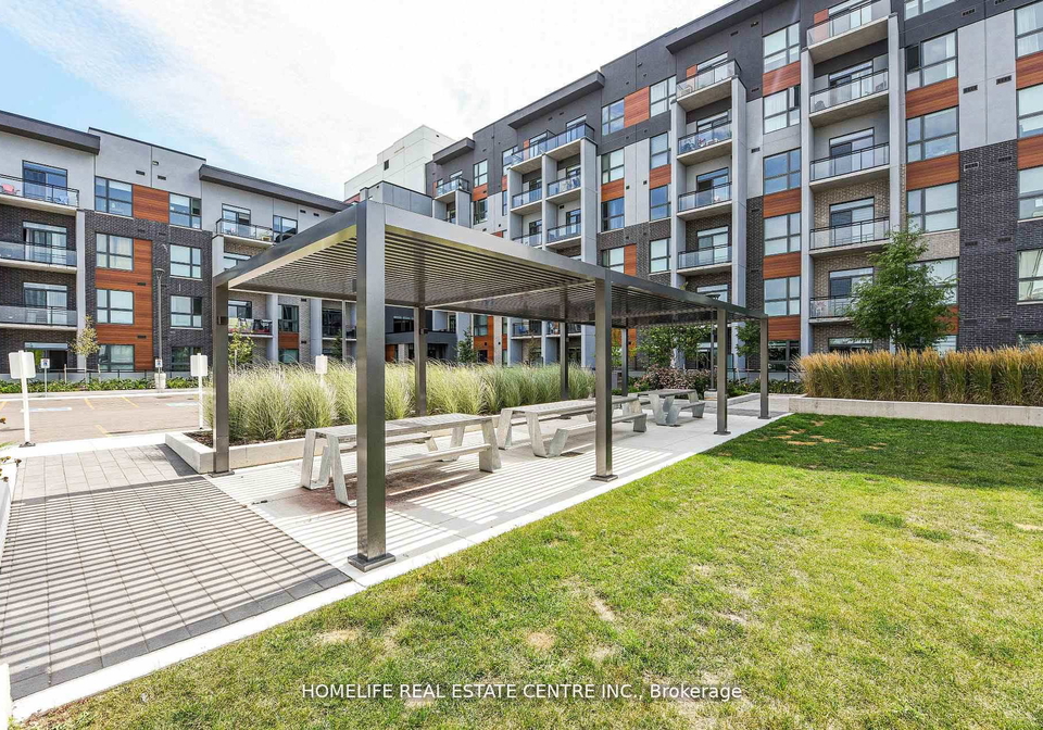 95-dundas-street-oakville-ontario-w13074392