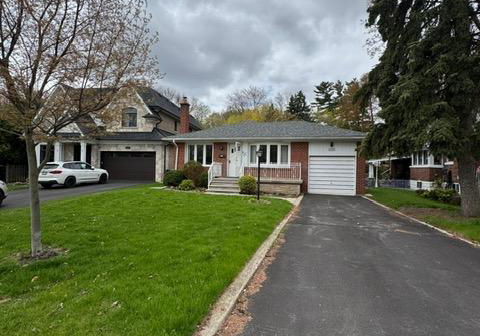 1540-trotwood-avenue-mississauga-ontario-w13074412