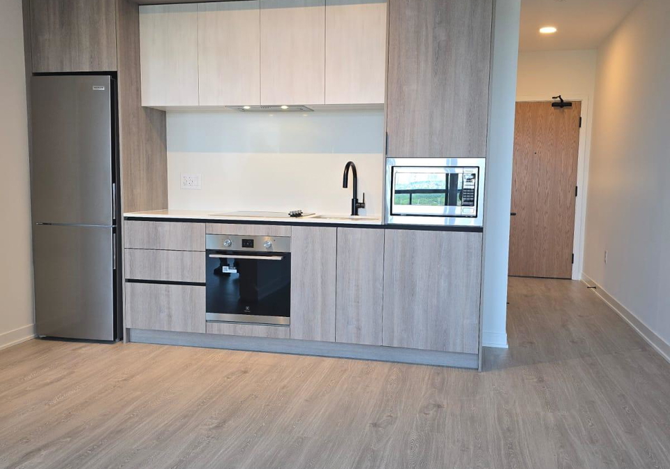 2495-eglinton-avenue-mississauga-ontario-w13074548