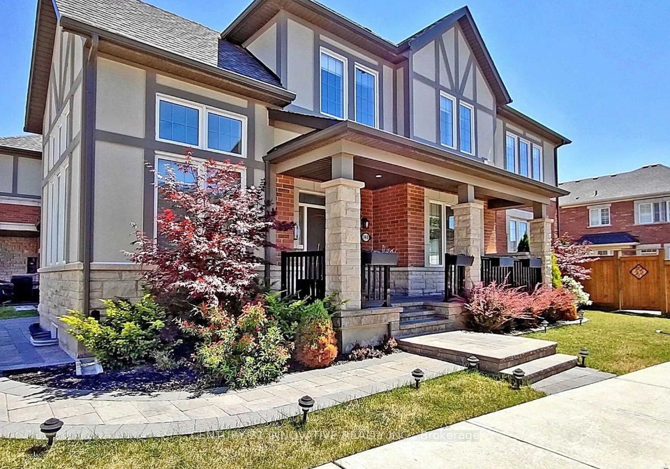 140-beaveridge-avenue-oakville-ontario-w13074694