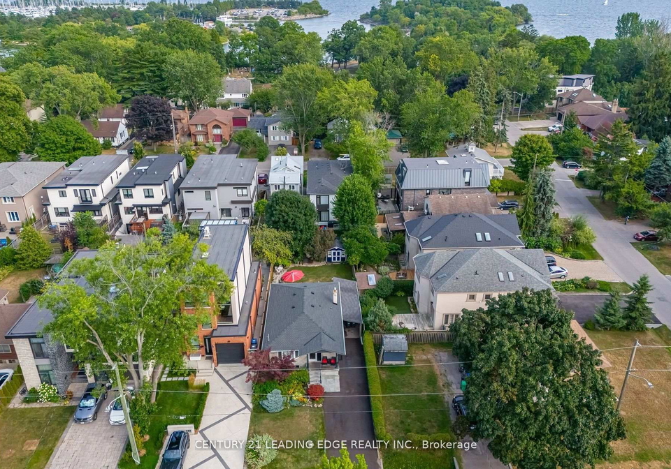 586-curzon-avenue-mississauga-ontario-w13074714