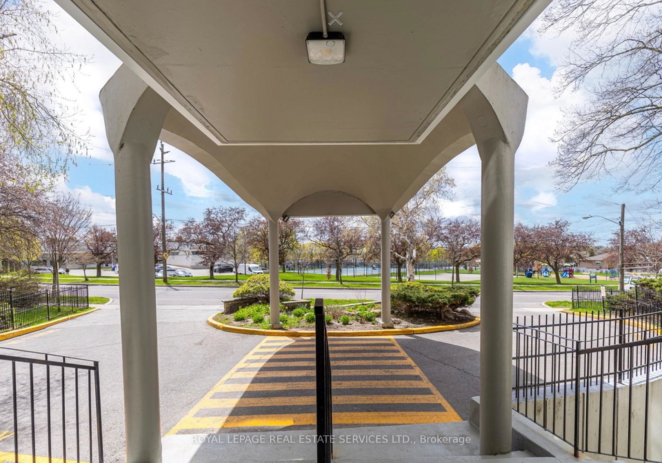 80-grandravine-drive-york-ontario-w13074718