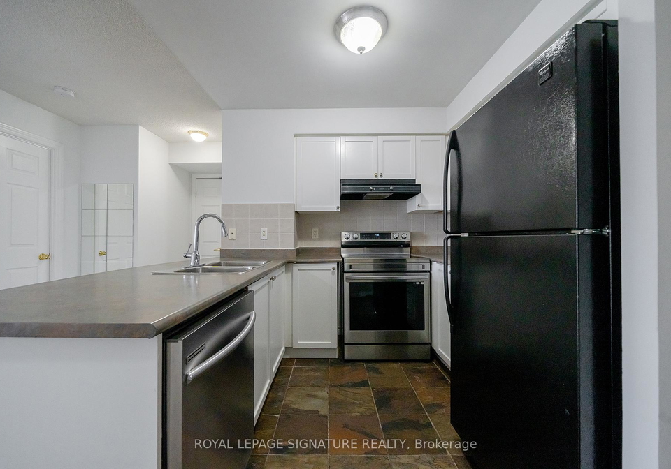25-kingsbridge-garden-circle-mississauga-ontario-w13074748
