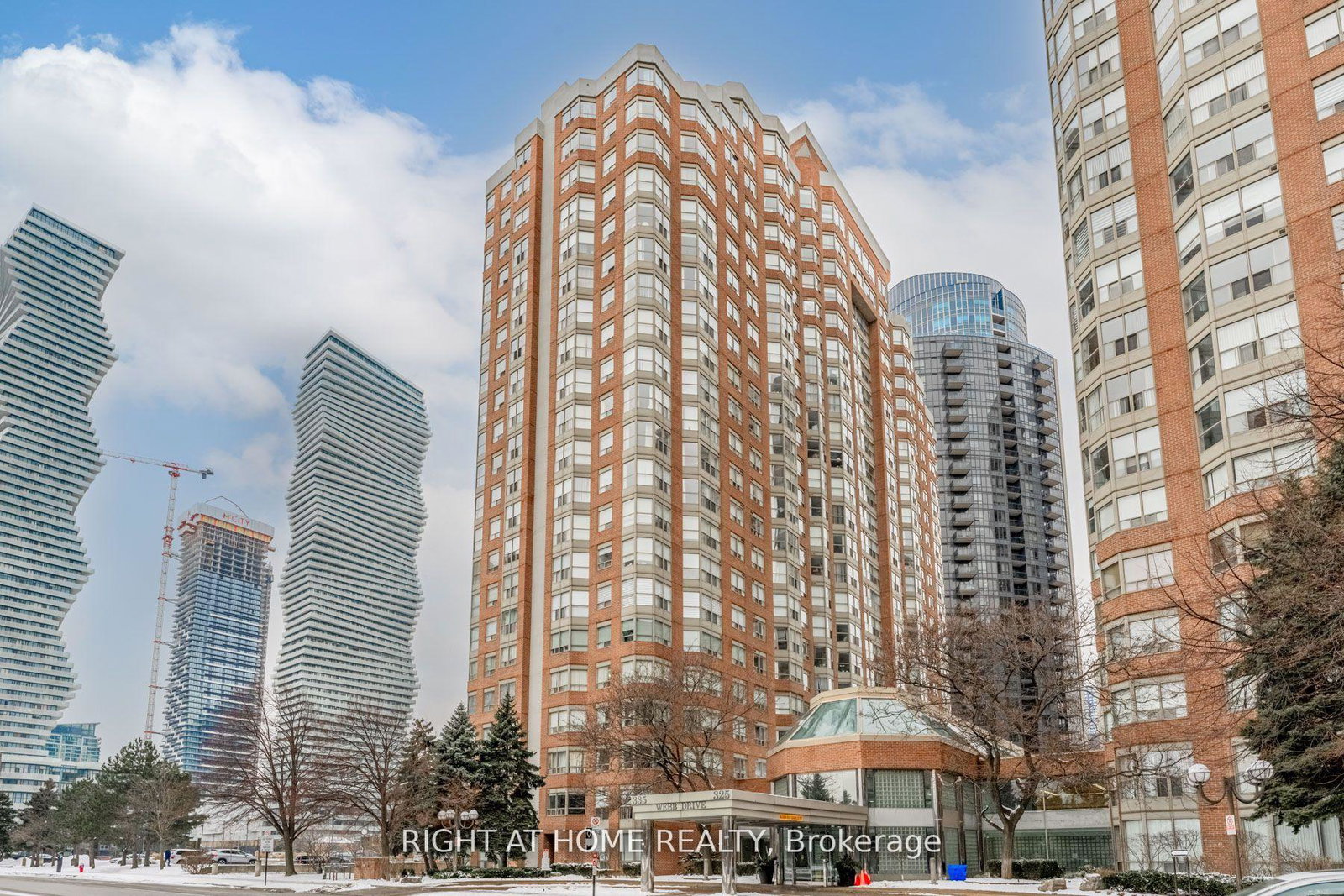 335-webb-drive-mississauga-ontario-w13074994