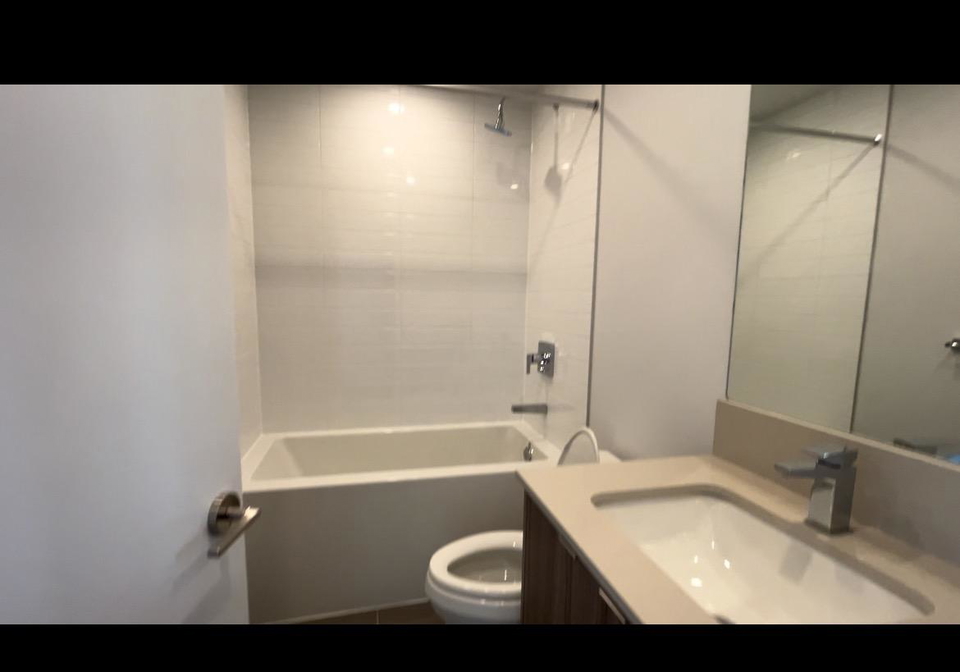 4130-parkside-village-drive-mississauga-ontario-w13075220
