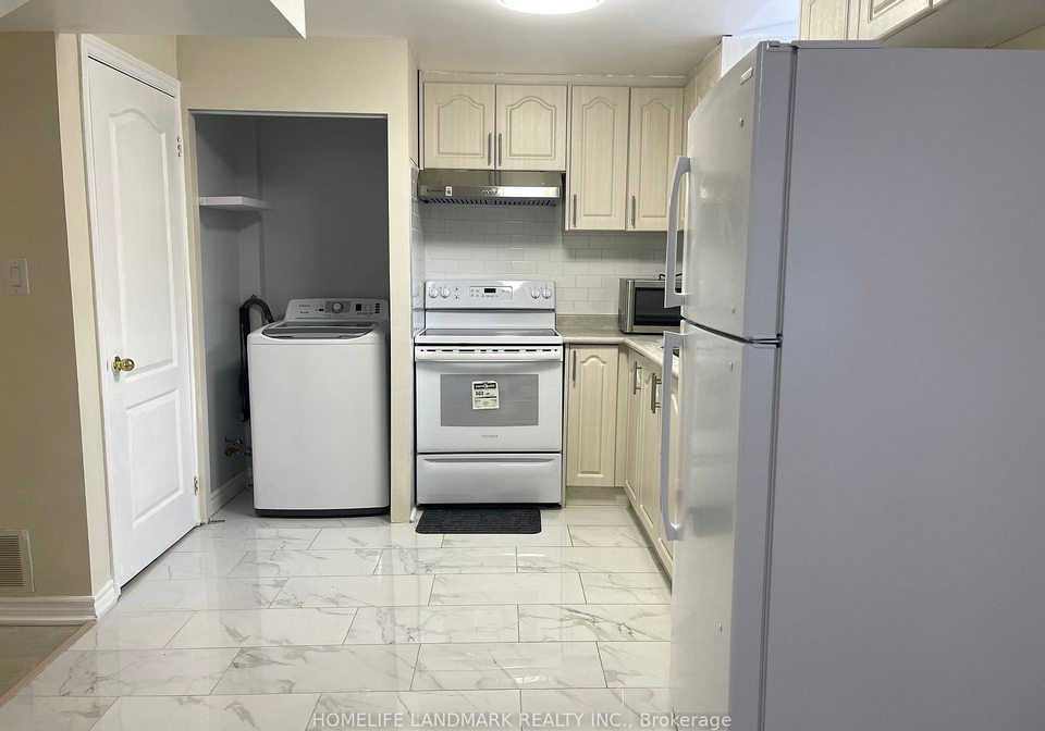 826-winterton-way-mississauga-ontario-w13075348