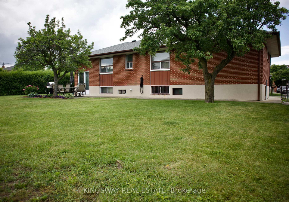 163-floradale-drive-mississauga-ontario-w13075444