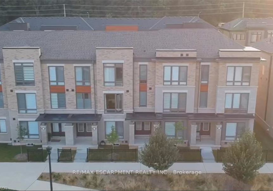2481-badger-crescent-oakville-ontario-w13075472