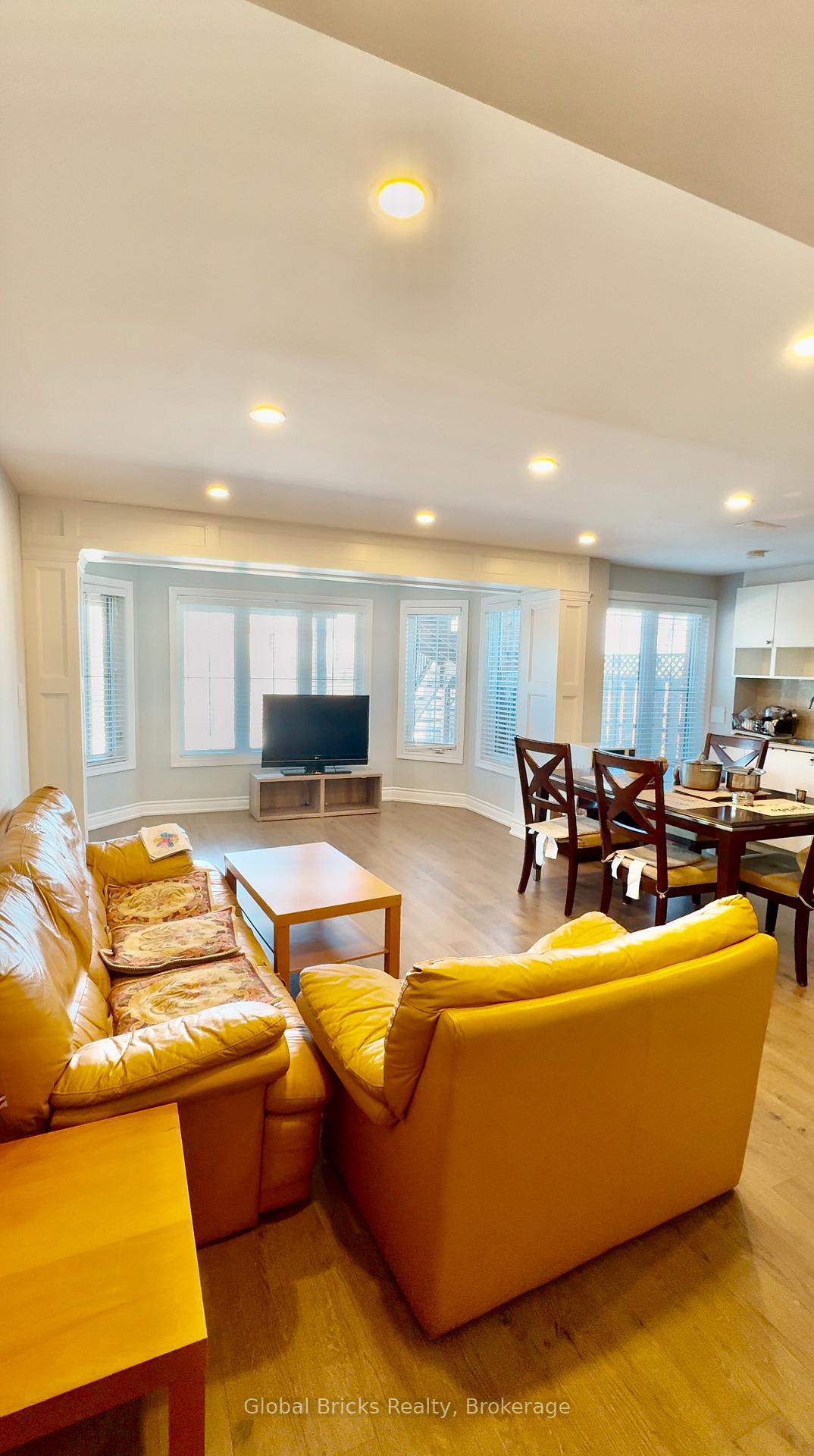 32-tysonville-circle-brampton-ontario-w13075502