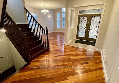 2089-blackforest-crescent-oakville-ontario-w13075692