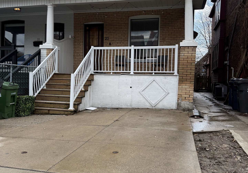 23-burnfield-lower-avenue-toronto-ontario-w13075772