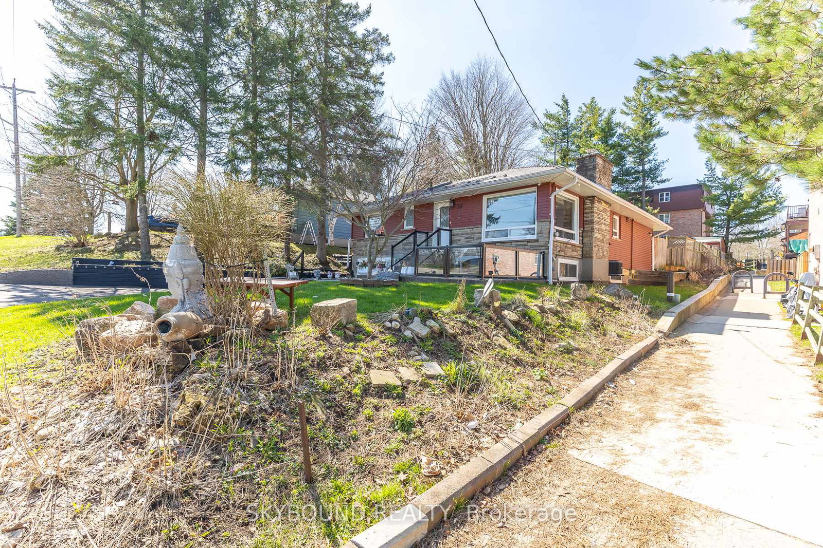 32-victoria-avenue-halton-hills-ontario-w13075964