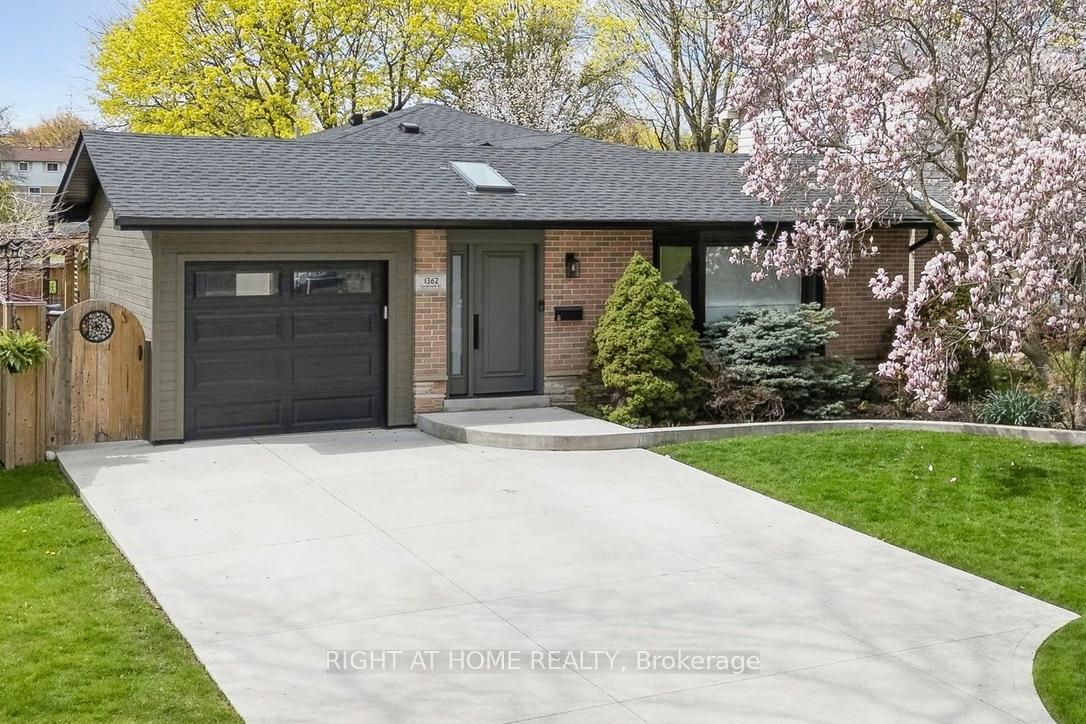 1362-sycamore-drive-burlington-ontario-w13075990