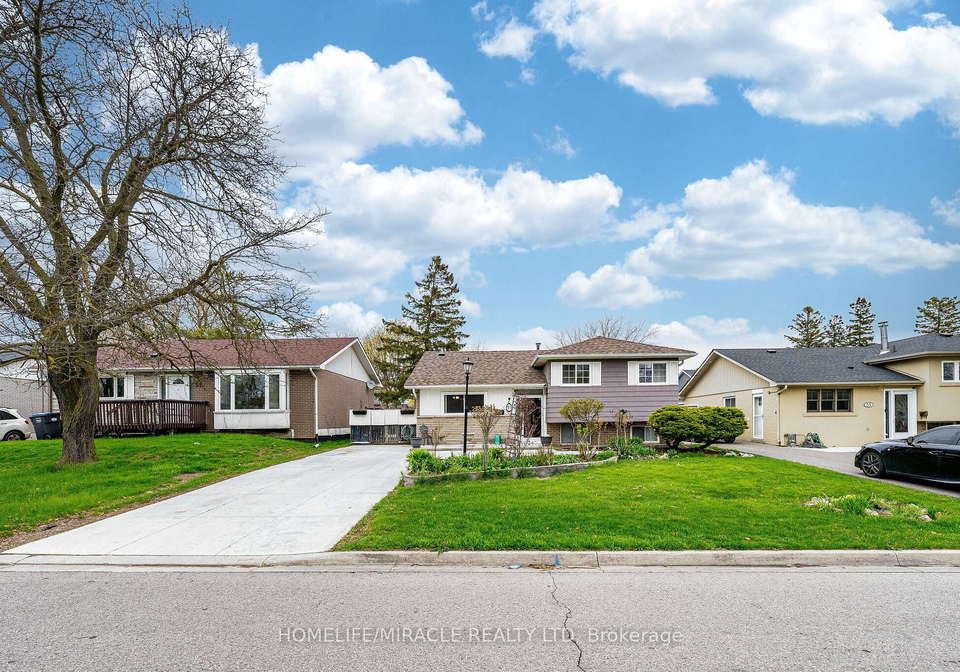 53-windermere-court-brampton-ontario-w13076044