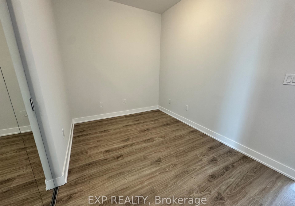 430-square-one-drive-mississauga-ontario-w13076236