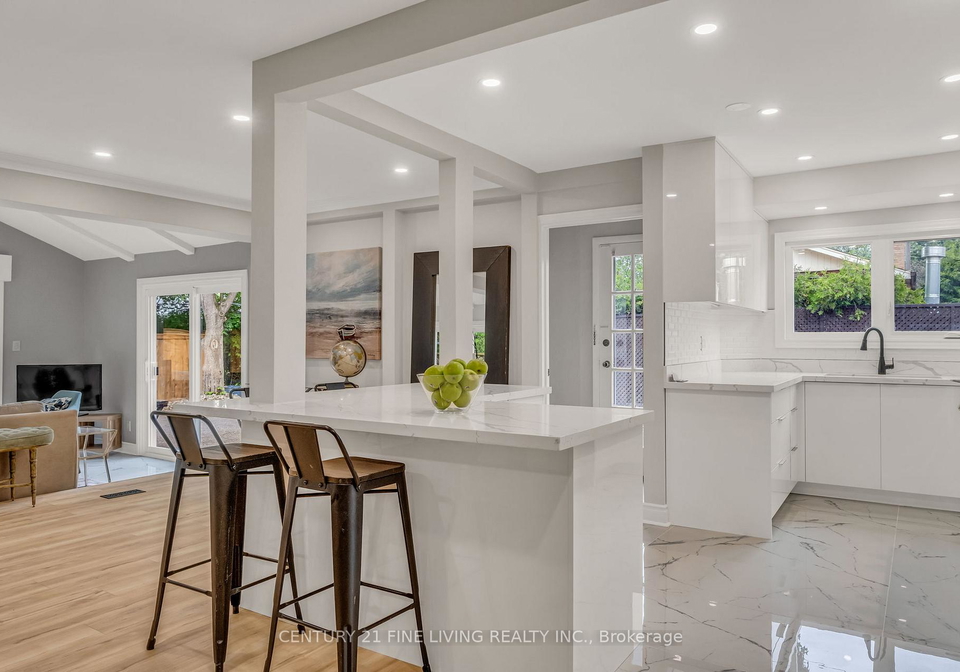 46-rossburn-drive-etobicoke-ontario-w13076264