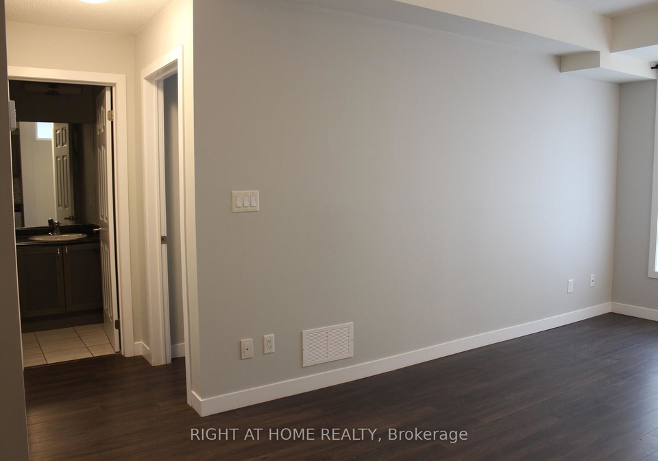 6-bicknell-avenue-toronto-ontario-w13076330