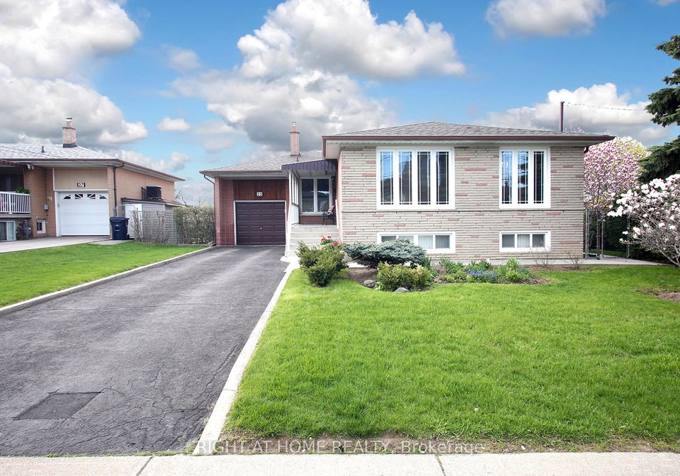 25-sparrow-avenue-north-york-ontario-w13076338