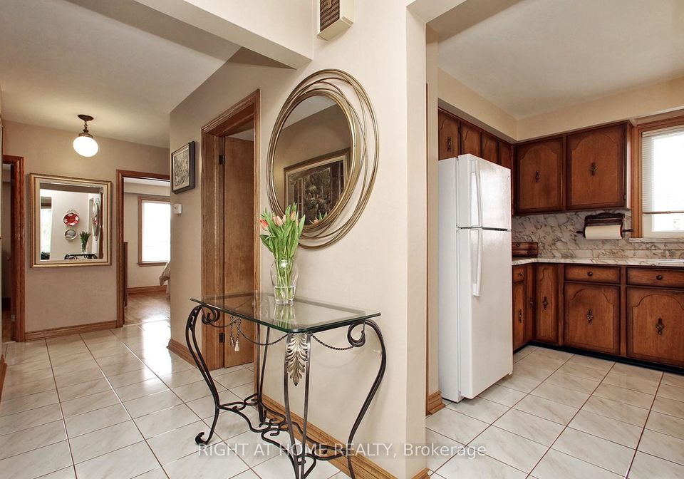 25-sparrow-avenue-north-york-ontario-w13076338