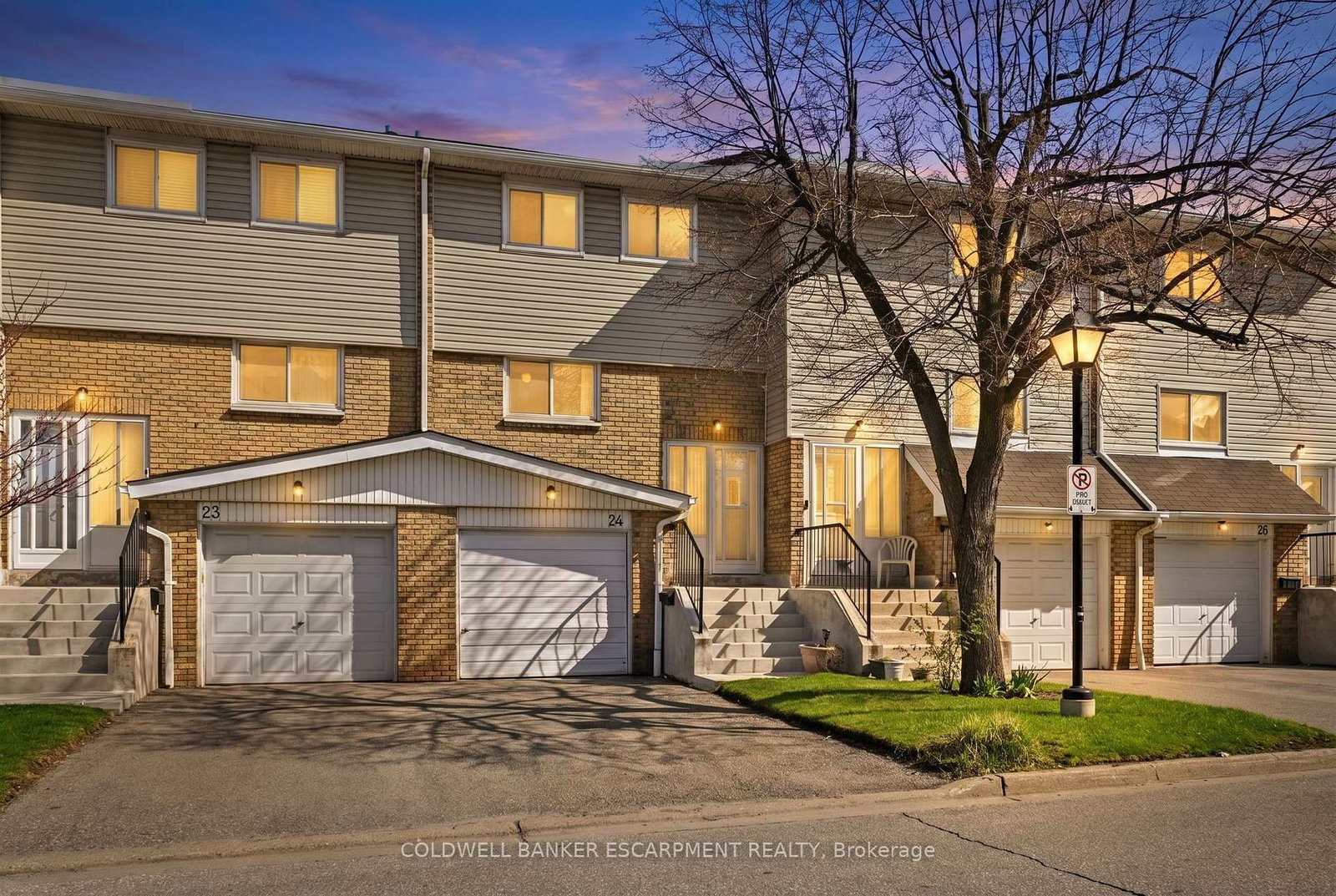 24-lincoln-court-e-brampton-ontario-w13076556