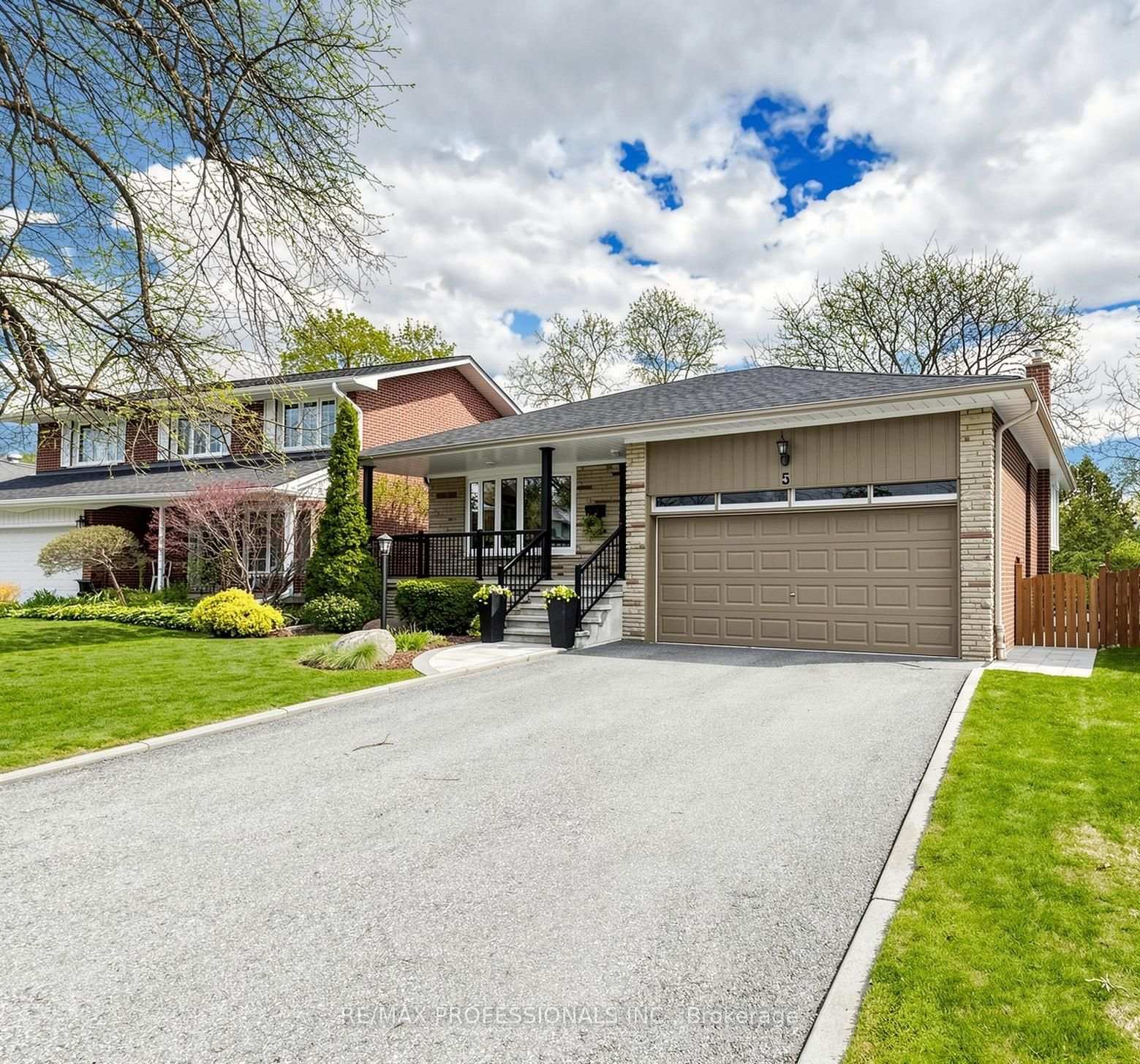 5-muirdale-avenue-etobicoke-ontario-w13076654
