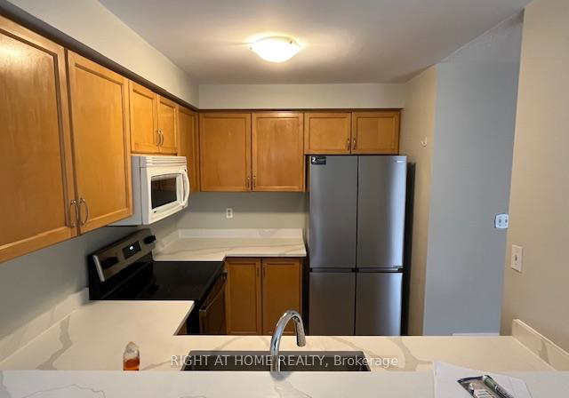2351-newcastle-crescent-oakville-ontario-w13076708