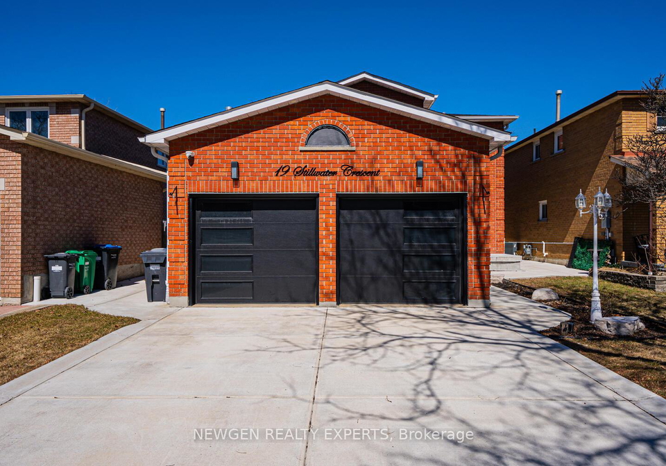 19-stillwater-crescent-brampton-ontario-w13076734