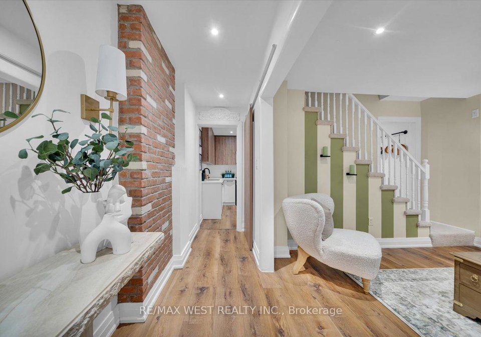 259-sixth-street-etobicoke-ontario-w13076806