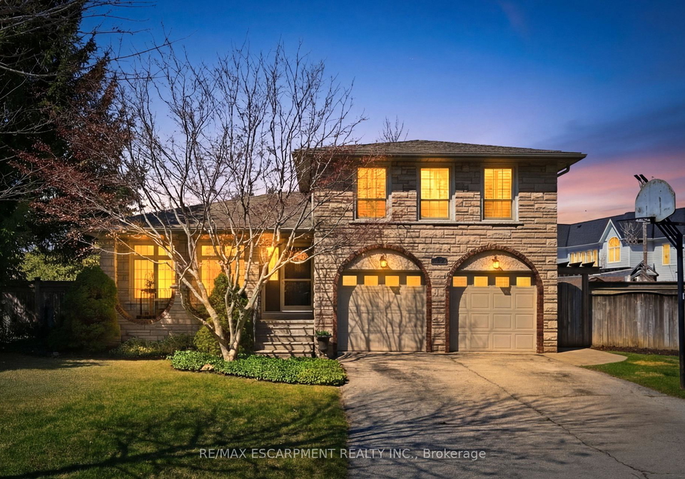 248-applevale-court-burlington-ontario-w13076994