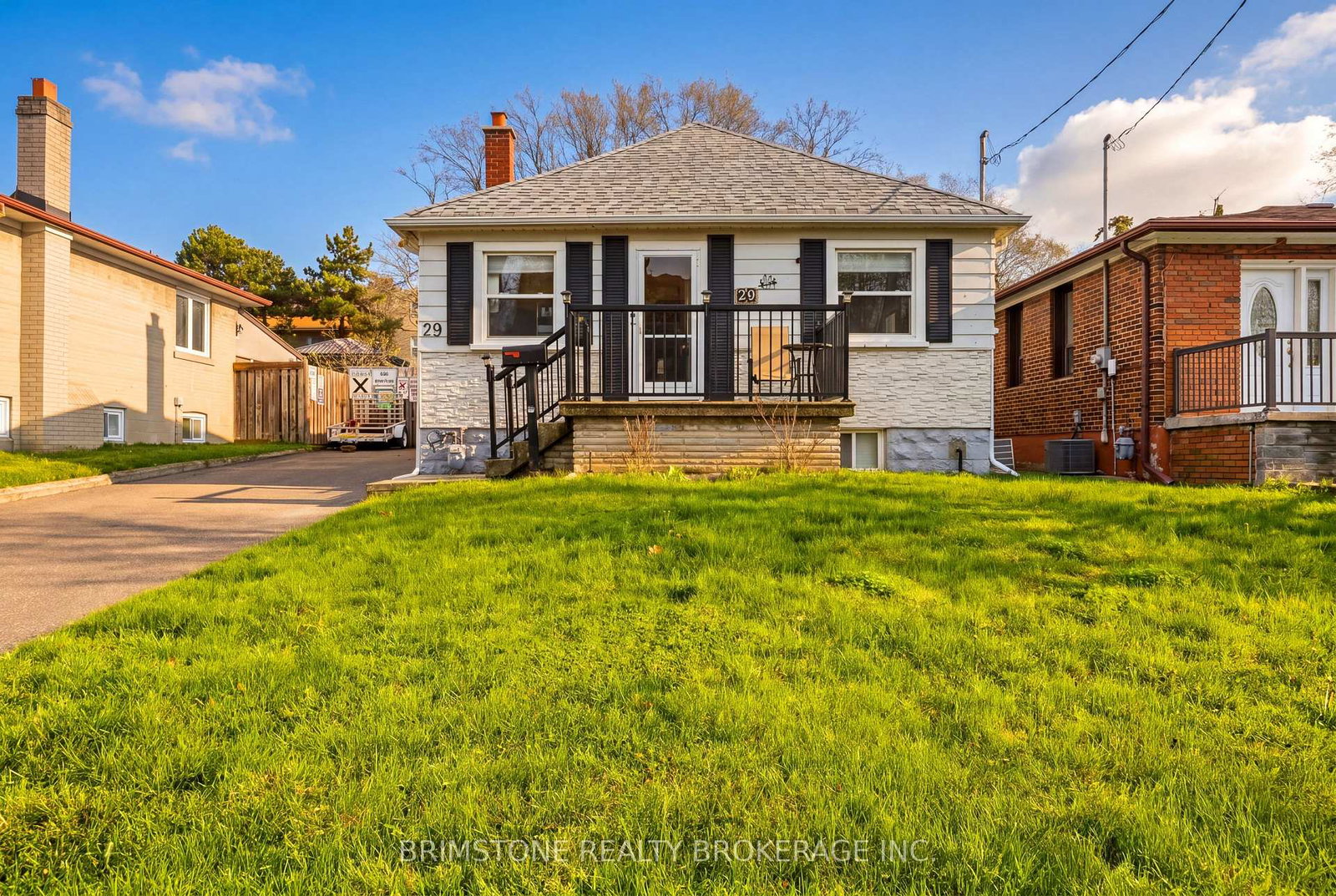 29-ridge-road-york-ontario-w13077182