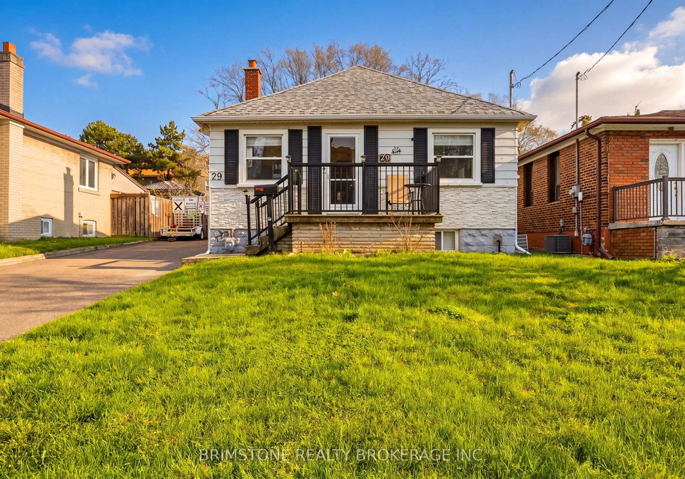 29-ridge-road-york-ontario-w13077182