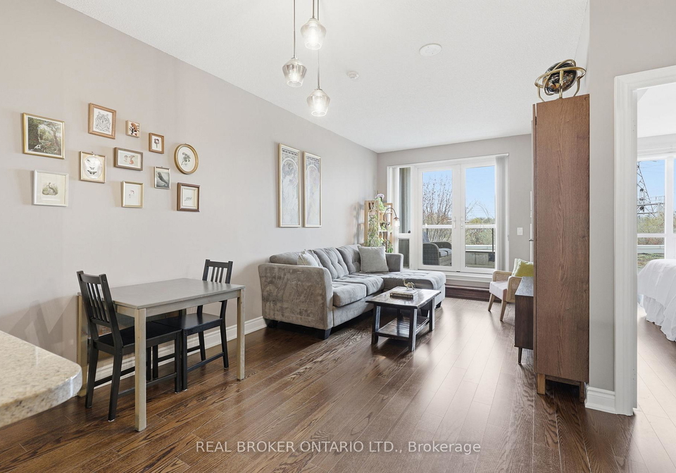 1135-royal-york-road-etobicoke-ontario-w13077200