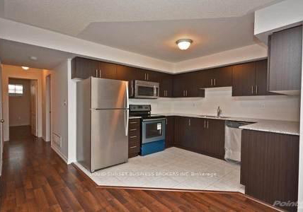 250post-road-oakville-ontario-w13077236