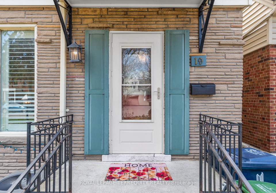 19-bernice-avenue-etobicoke-ontario-w13077312