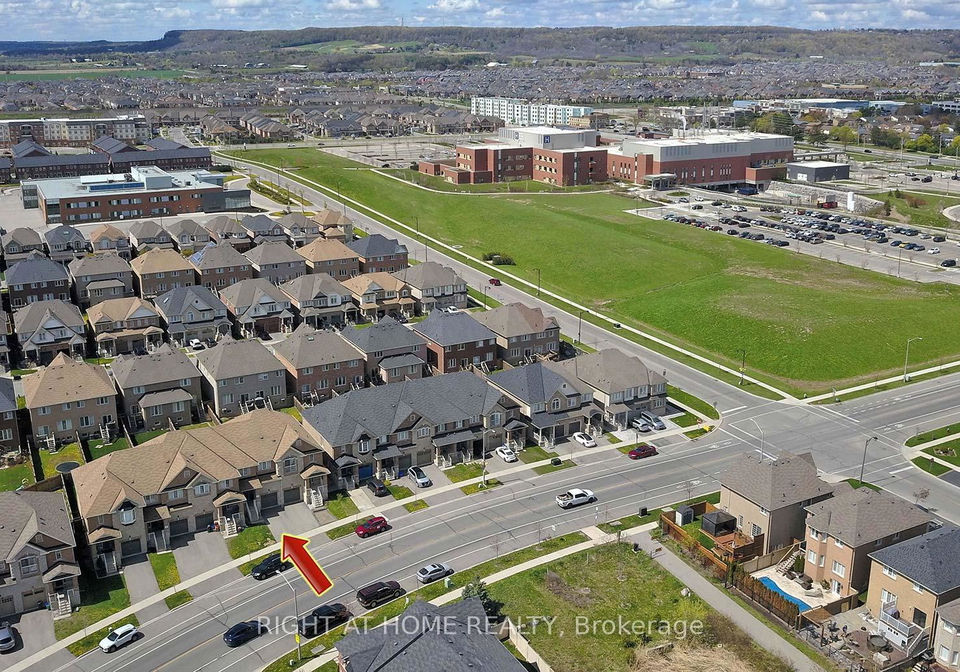 736-farmstead-drive-milton-ontario-w13077420