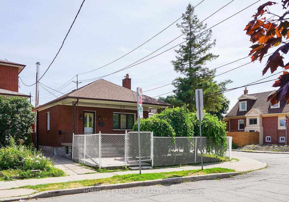 479-whitmore-avenue-north-york-ontario-w13077686