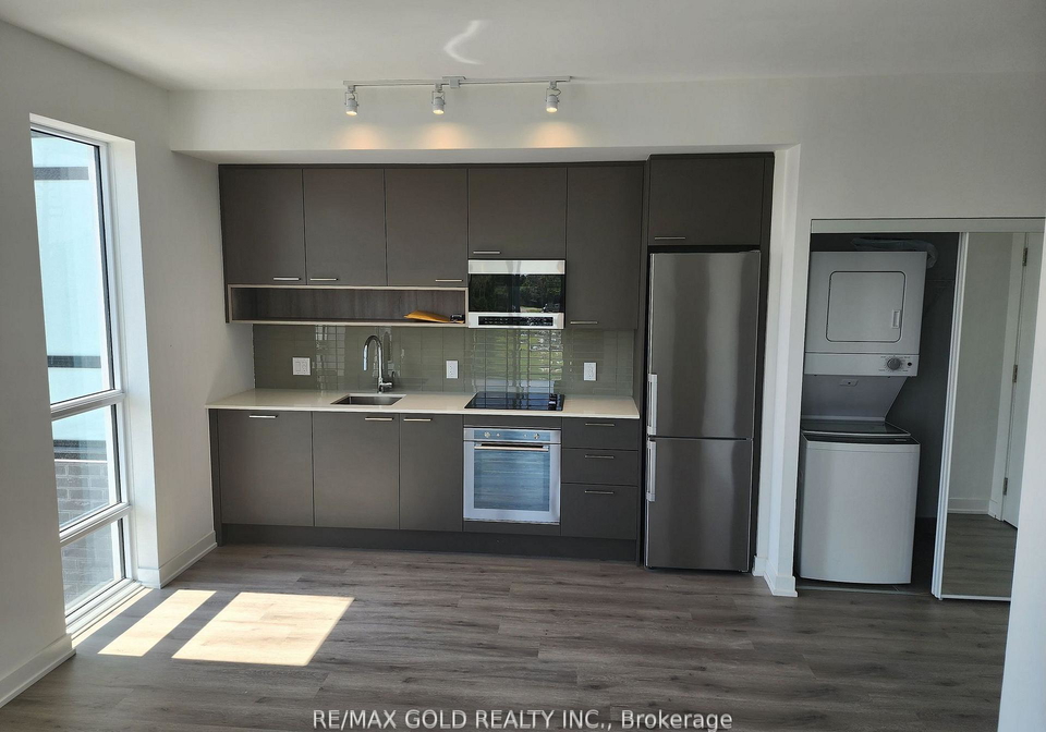 3005-pine-glen-road-oakville-ontario-w13077778