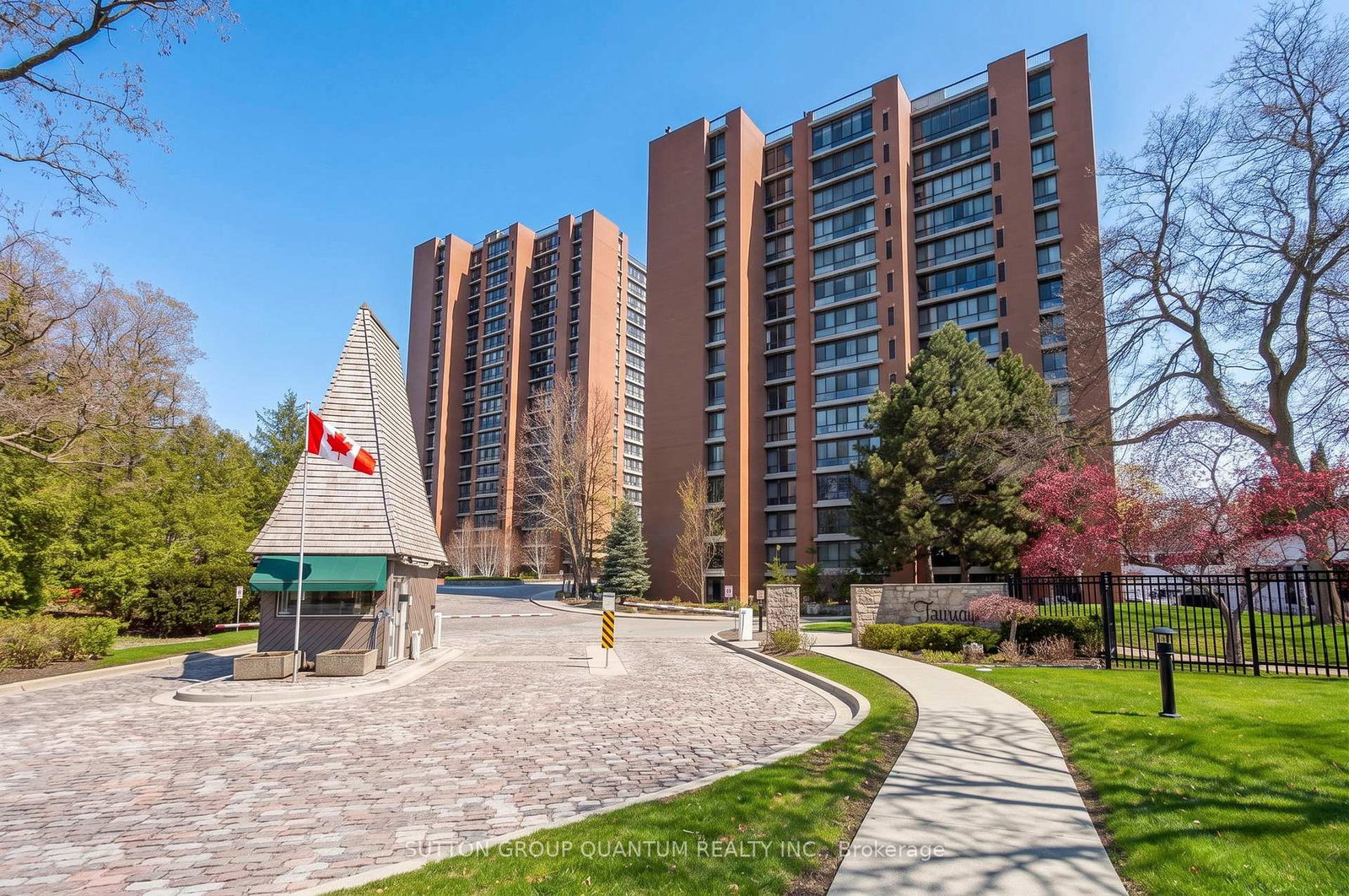 1400-dixie-road-mississauga-ontario-w13077810