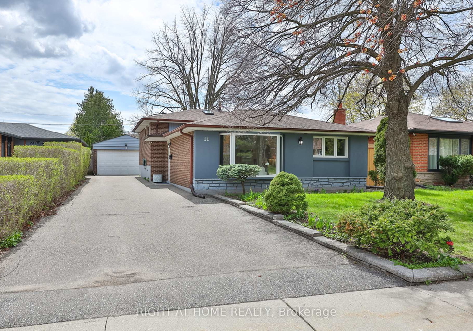 11-farley-crescent-etobicoke-ontario-w13077882