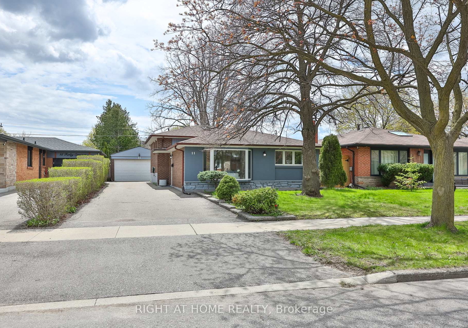 11-farley-crescent-etobicoke-ontario-w13077882
