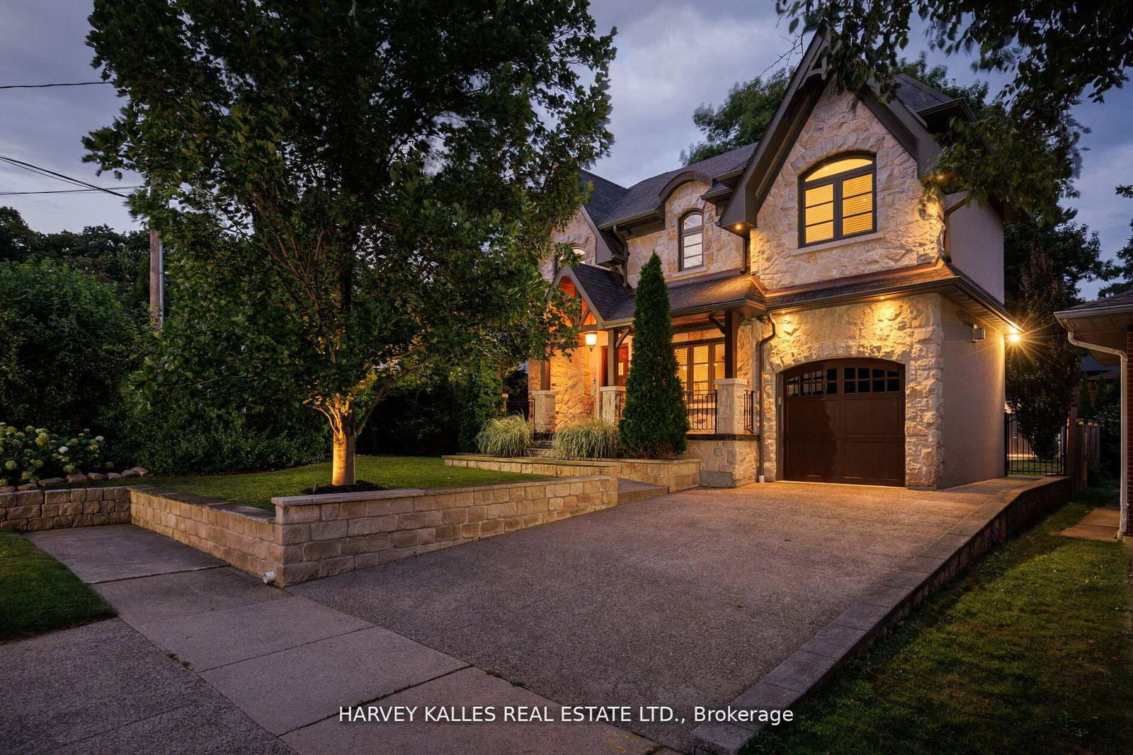 38-westmount-park-road-etobicoke-ontario-w13078142