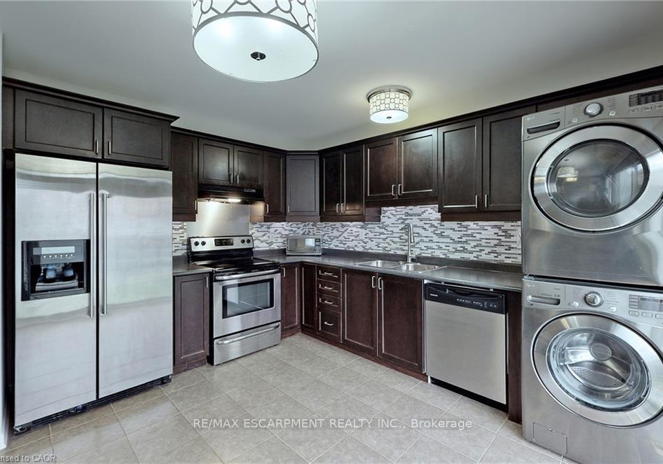 1005-farmstead-drive-milton-ontario-w13078192