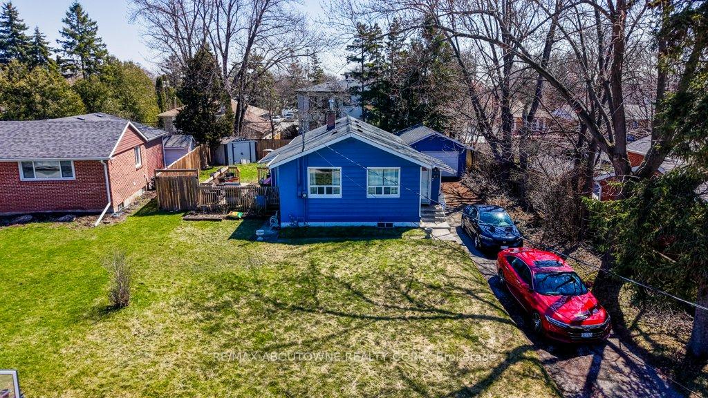 114-ringwood-road-oakville-ontario-w13078212