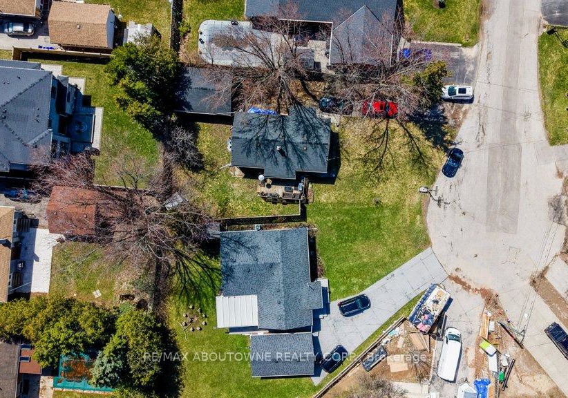 114-ringwood-road-oakville-ontario-w13078212
