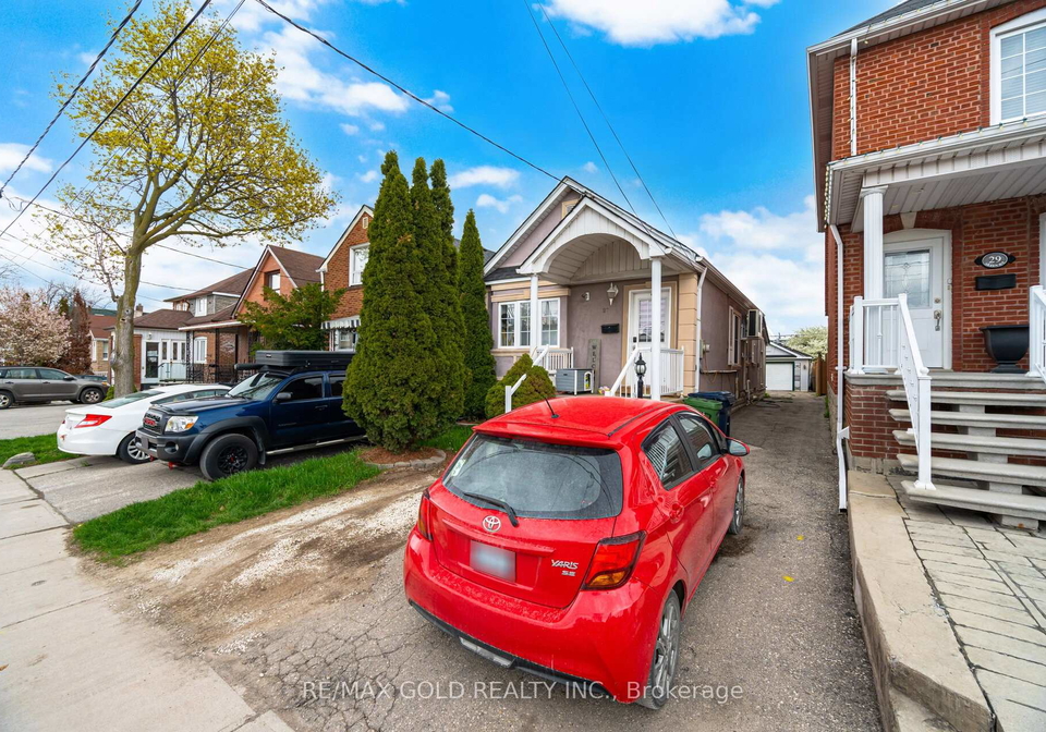 27-aileen-avenue-toronto-ontario-w13078316