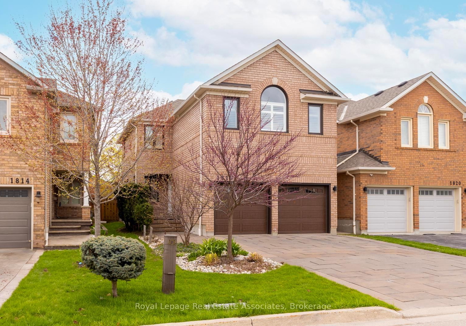 1818-bridlington-court-mississauga-ontario-w13078322